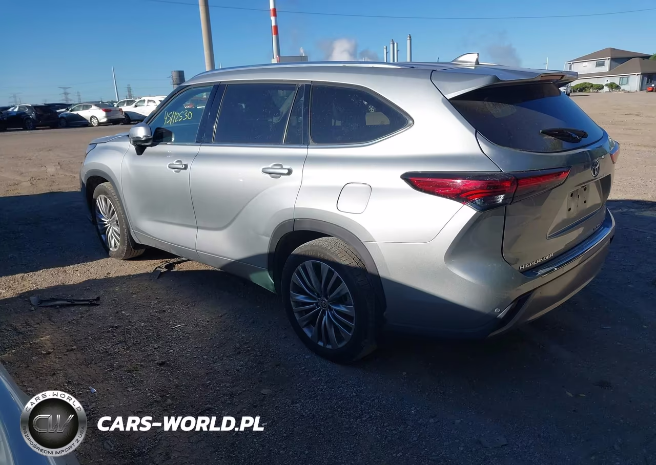 2021 Toyota Highlander Platinum VIN:5TDFZRBHXMS090557 - 3