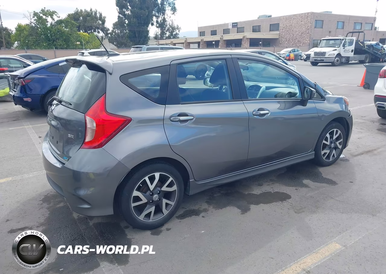 2016 Nissan Versa Note Sr VIN:3N1CE2CP8GL364587 - 4