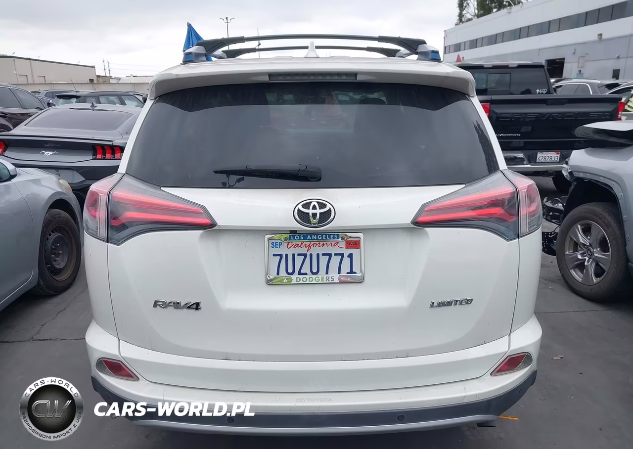 2016 Toyota Rav4 Limited VIN:JTMYFREV7GJ099060 - 17