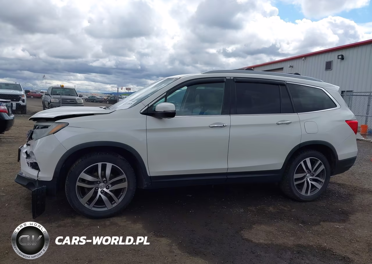 2016 Honda Pilot Touring VIN:5FNYF6H90GB030473 - 14