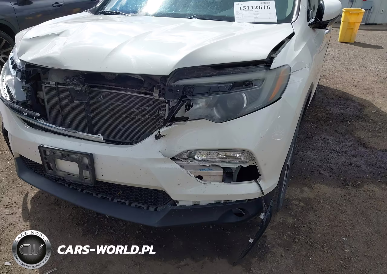 2016 Honda Pilot Touring VIN:5FNYF6H90GB030473 - 17