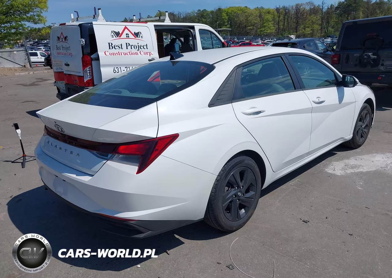 2022 Hyundai Elantra Sel VIN:5NPLM4AG5NH072990 - 4