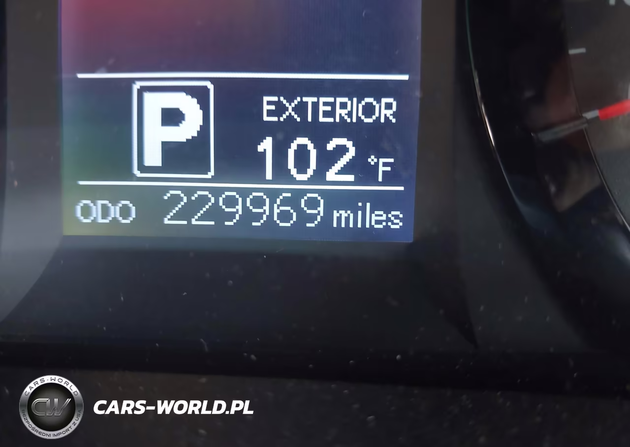 2017 Toyota Sienna Le 8 Passenger VIN:5TDKZ3DC6HS800928 - 16