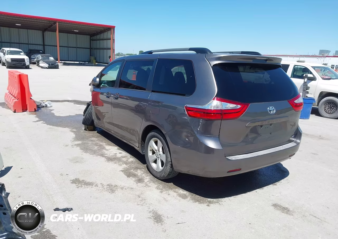 2017 Toyota Sienna Le 8 Passenger VIN:5TDKZ3DC6HS800928 - 3