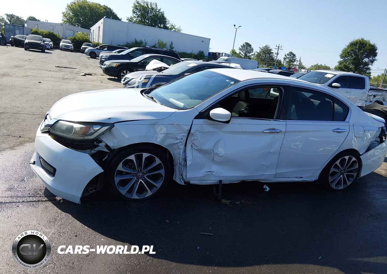2015 Honda Accord Sport VIN:1HGCR2F54FA176541 - 14