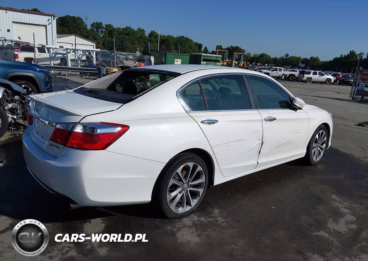 2015 Honda Accord Sport VIN:1HGCR2F54FA176541 - 4