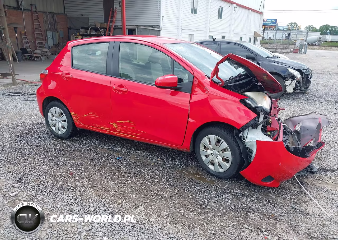 2013 Toyota Yaris L