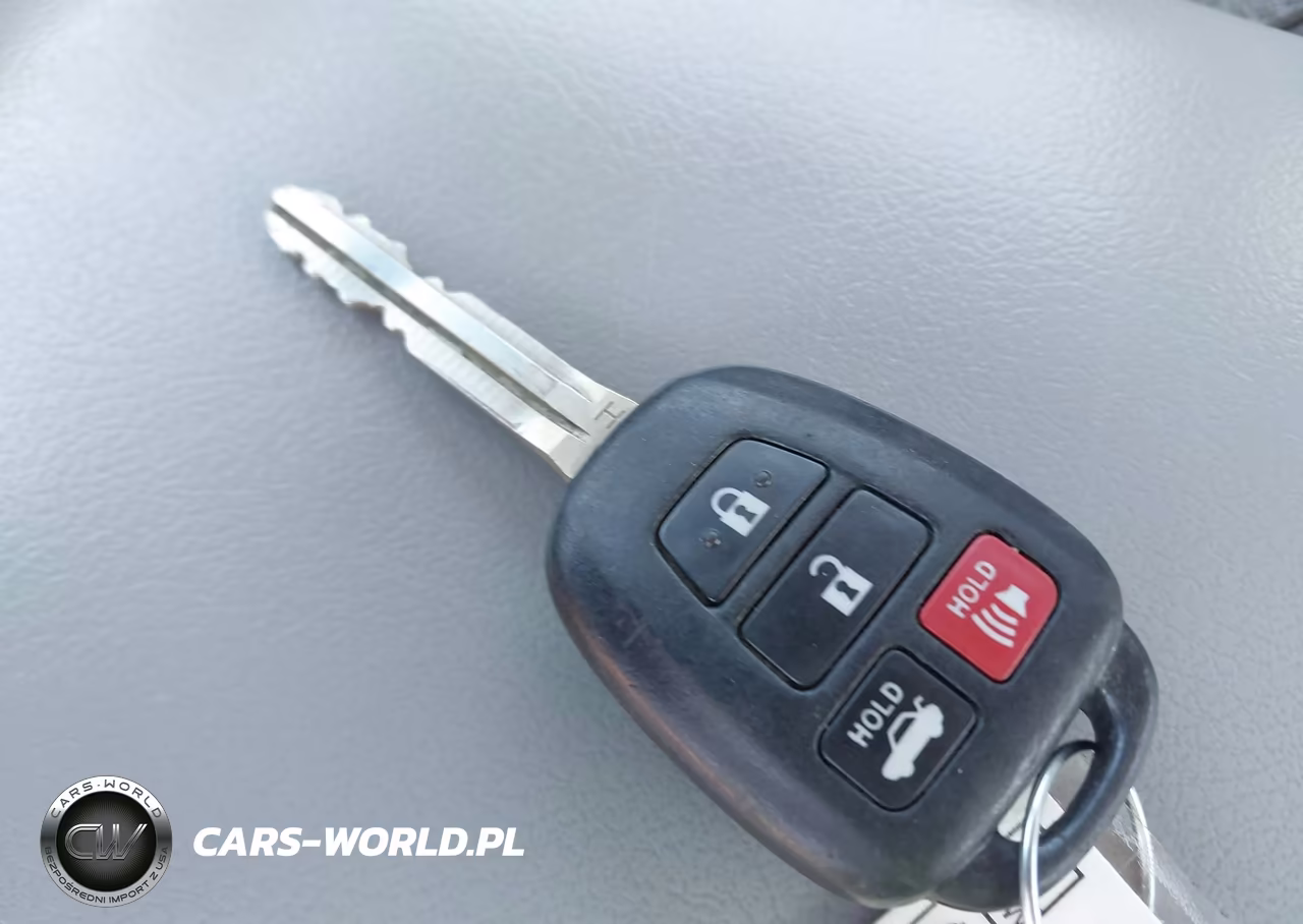 2015 Toyota Camry Le VIN:4T1BF1FKXFU904490 - 11