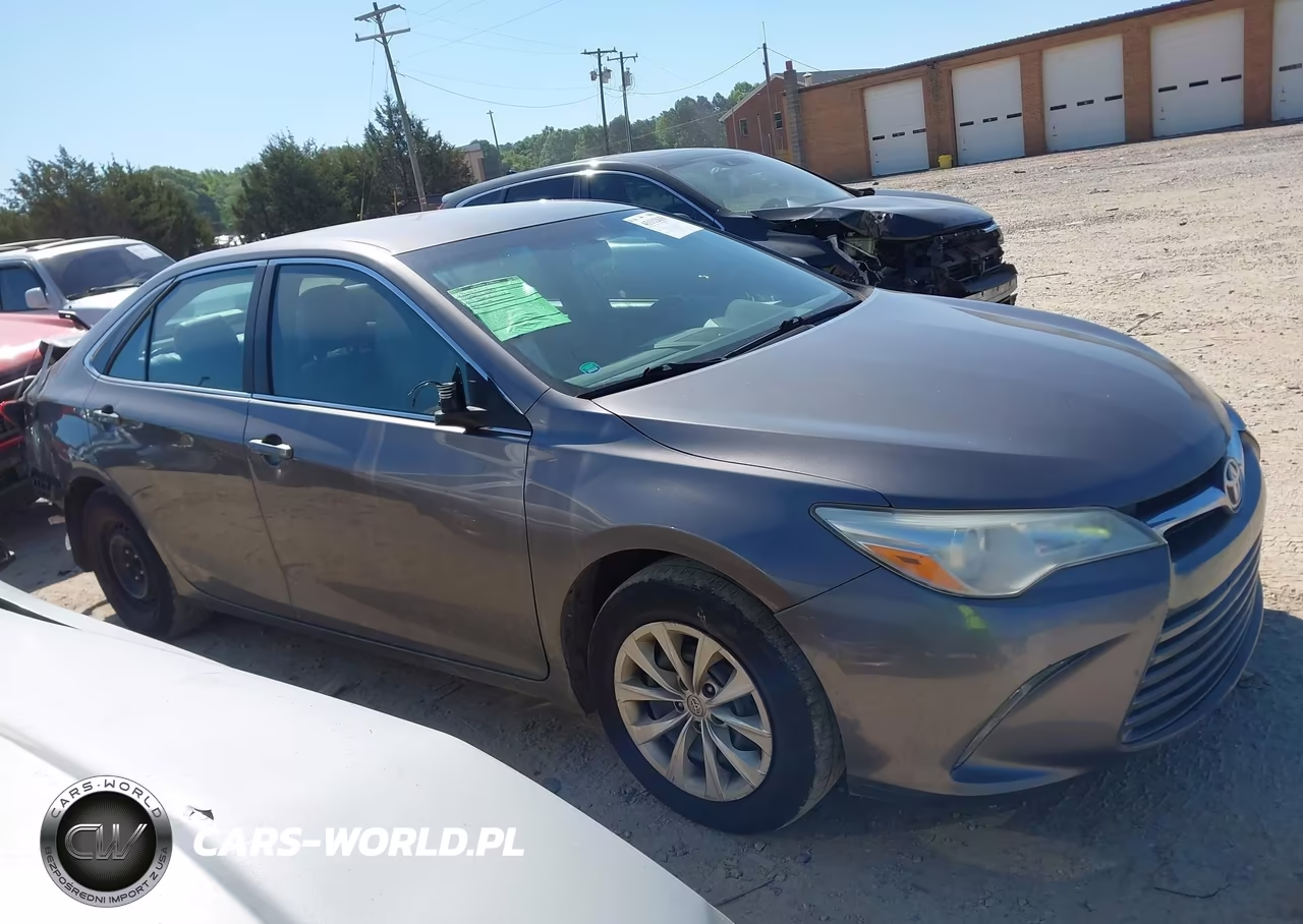 2015 Toyota Camry Le VIN:4T1BF1FKXFU904490 - 14