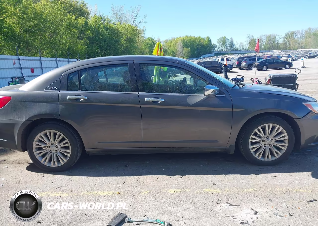 2014 Chrysler 200 Limited VIN:1C3CCBCG0EN178109 - 13