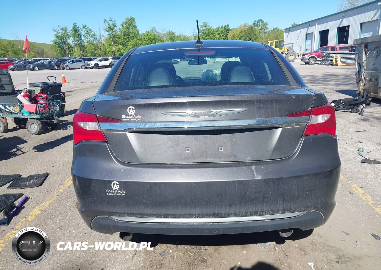 2014 Chrysler 200 Limited VIN:1C3CCBCG0EN178109 - 16