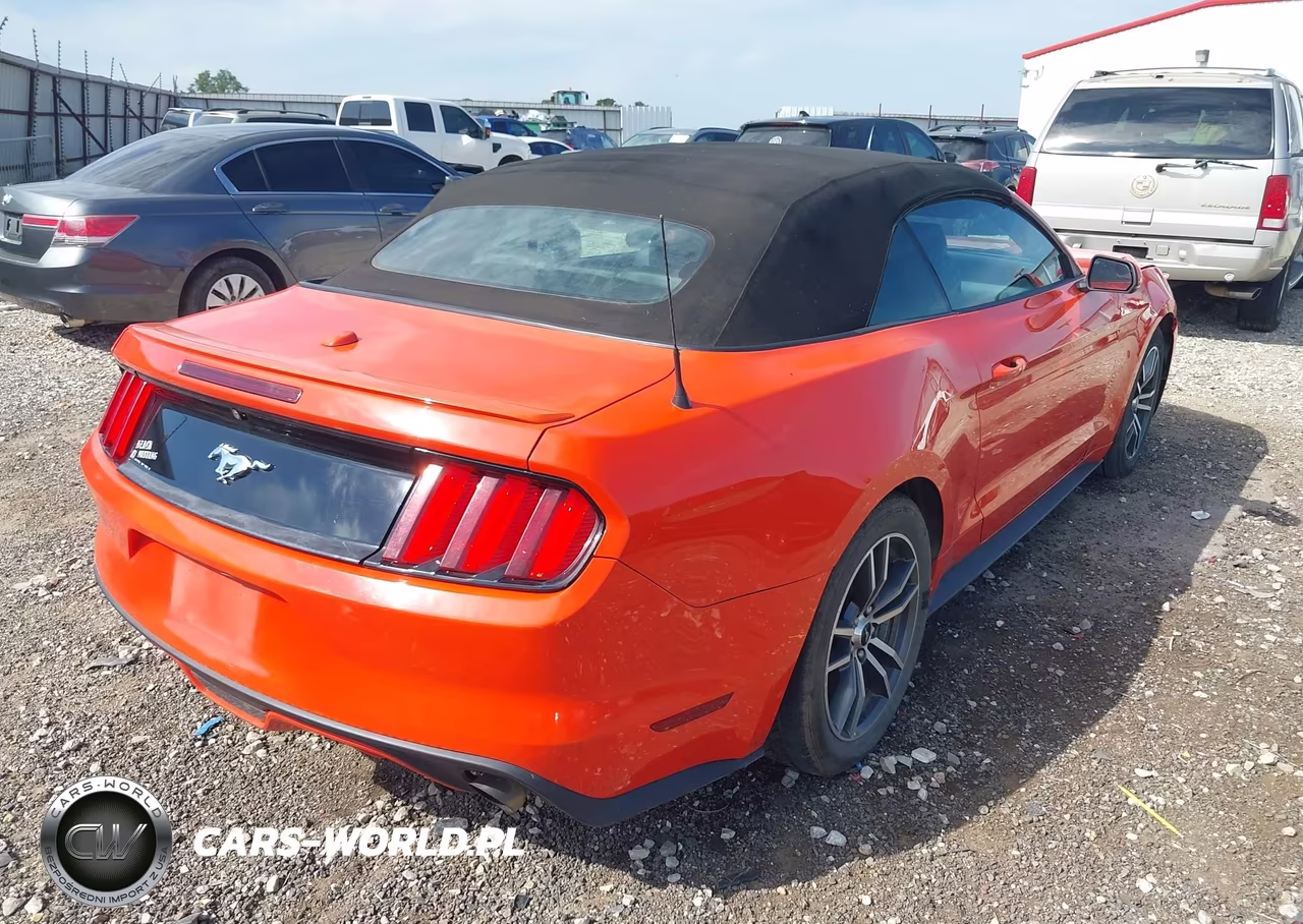 2016 Ford Mustang Ecoboost Premium VIN:1FATP8UH7G5281496 - 4
