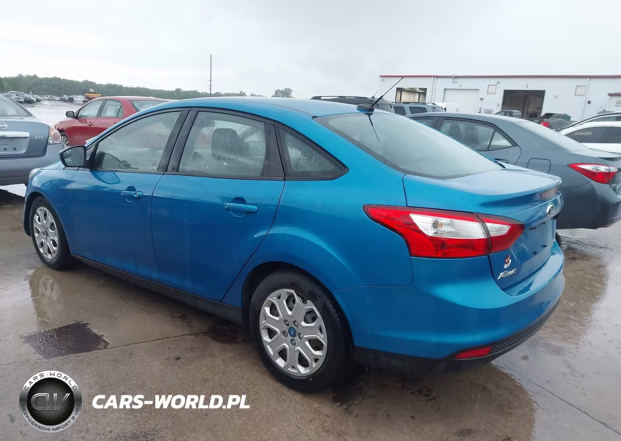 2012 Ford Focus Se VIN:1FAHP3F29CL114323 - 3