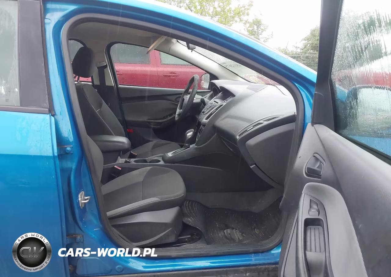 2012 Ford Focus Se VIN:1FAHP3F29CL114323 - 5