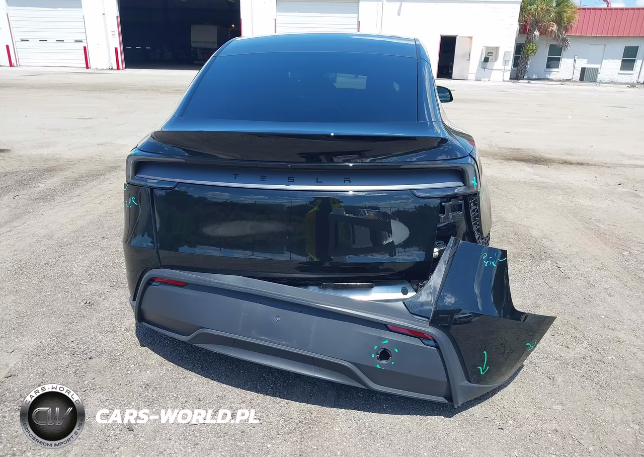2026 Tesla Model Y VIN:7SAYGDED9TA478876 - 16
