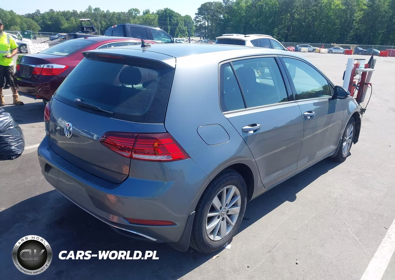 2019 Volkswagen Golf 1.4T S-1.4T Se VIN:3VWG57AU4KM013910 - 4