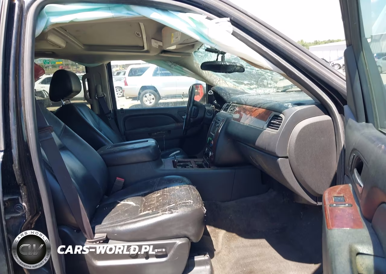 2011 Chevrolet Suburban 1500 Ltz VIN:1GNSCKE09BR382636 - 5