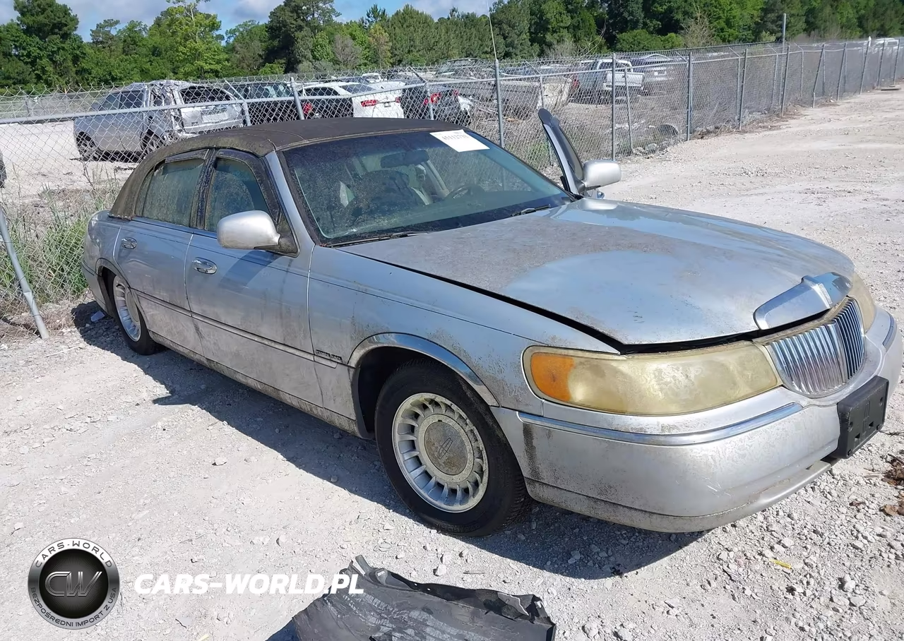 2000 Lincoln Town Car Executive