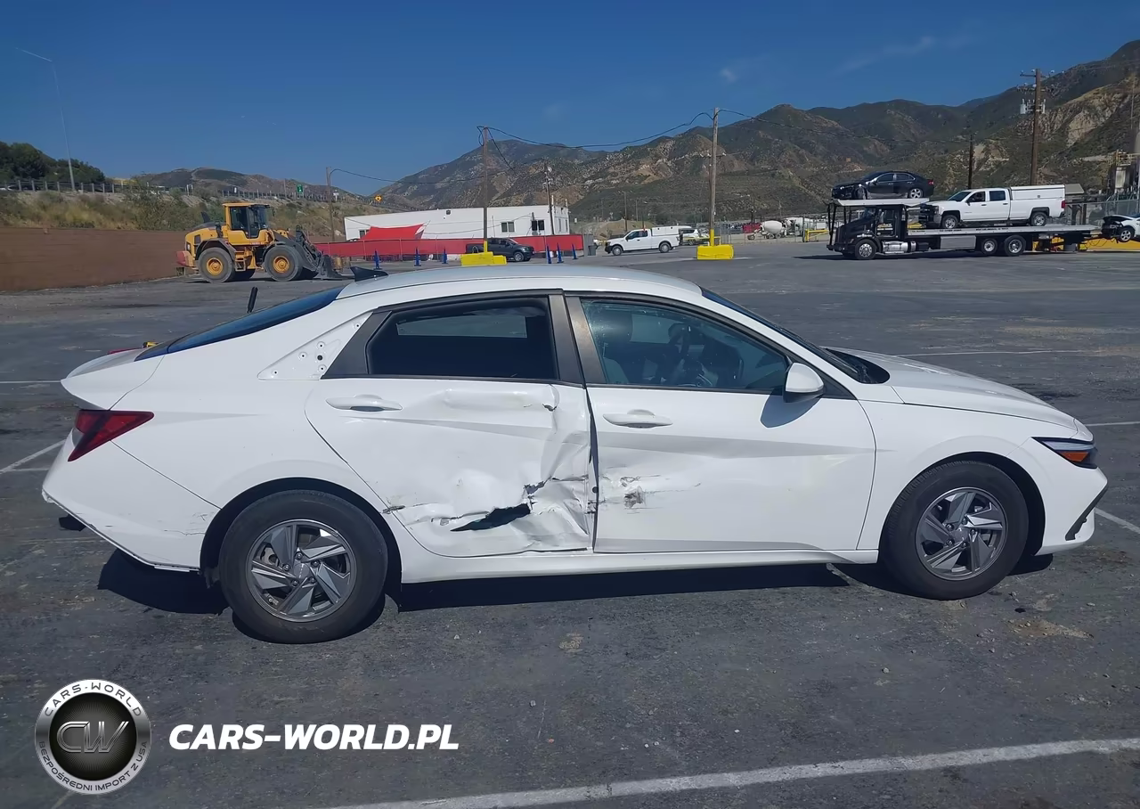 2024 Hyundai Elantra Se VIN:KMHLL4DG8RU670903 - 14