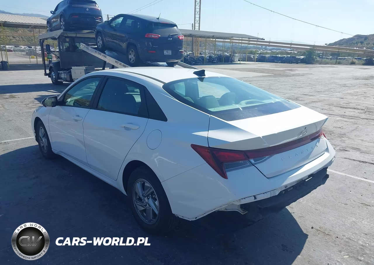 2024 Hyundai Elantra Se VIN:KMHLL4DG8RU670903 - 3