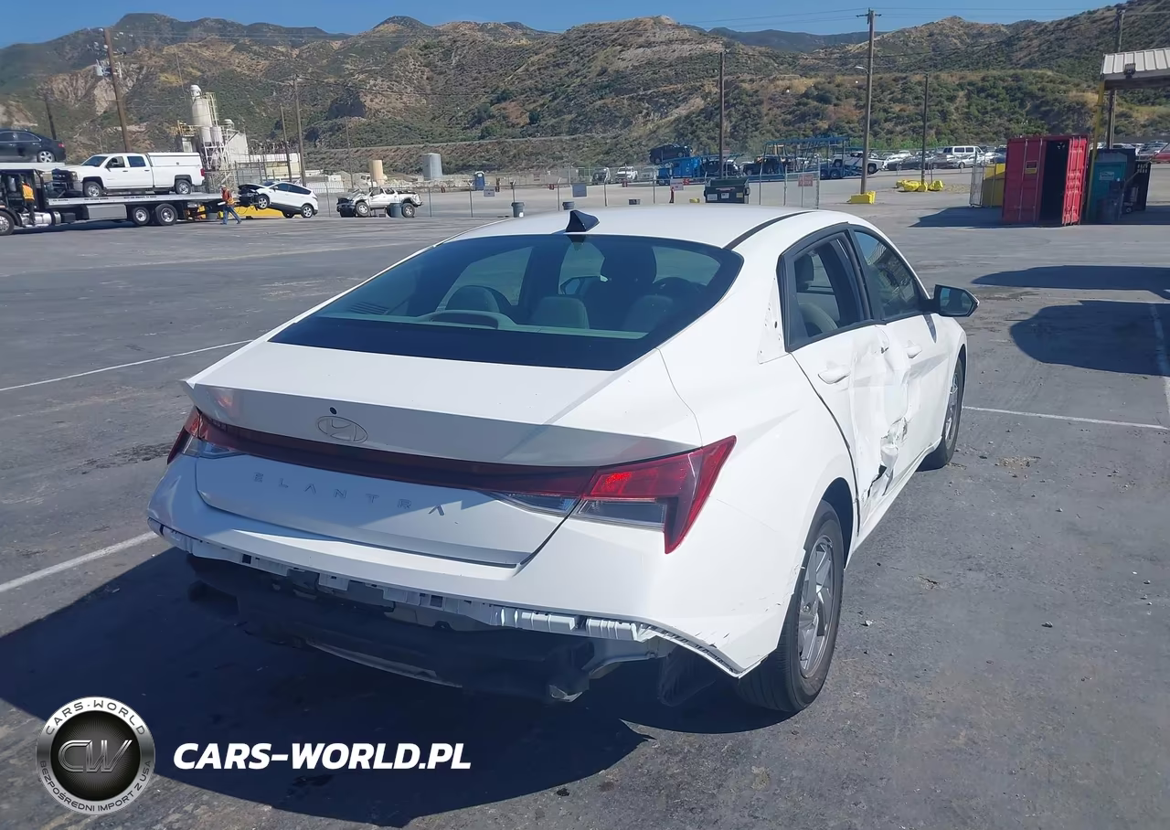 2024 Hyundai Elantra Se VIN:KMHLL4DG8RU670903 - 4