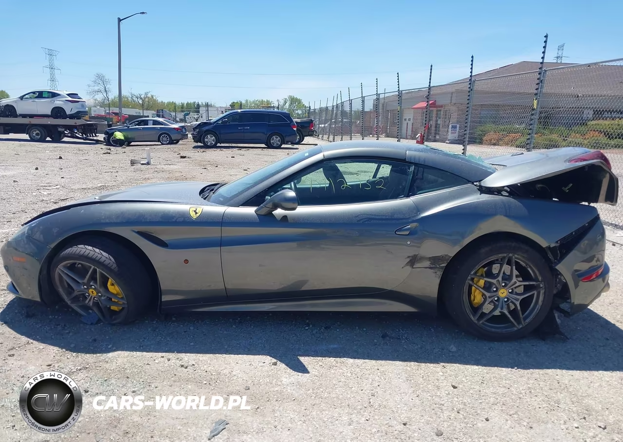2018 Ferrari California T VIN:ZFF77XJA1J0228747 - 14