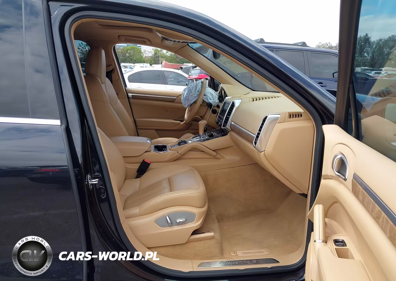 2011 Porsche Cayenne S VIN:WP1AB2A24BLA55402 - 5