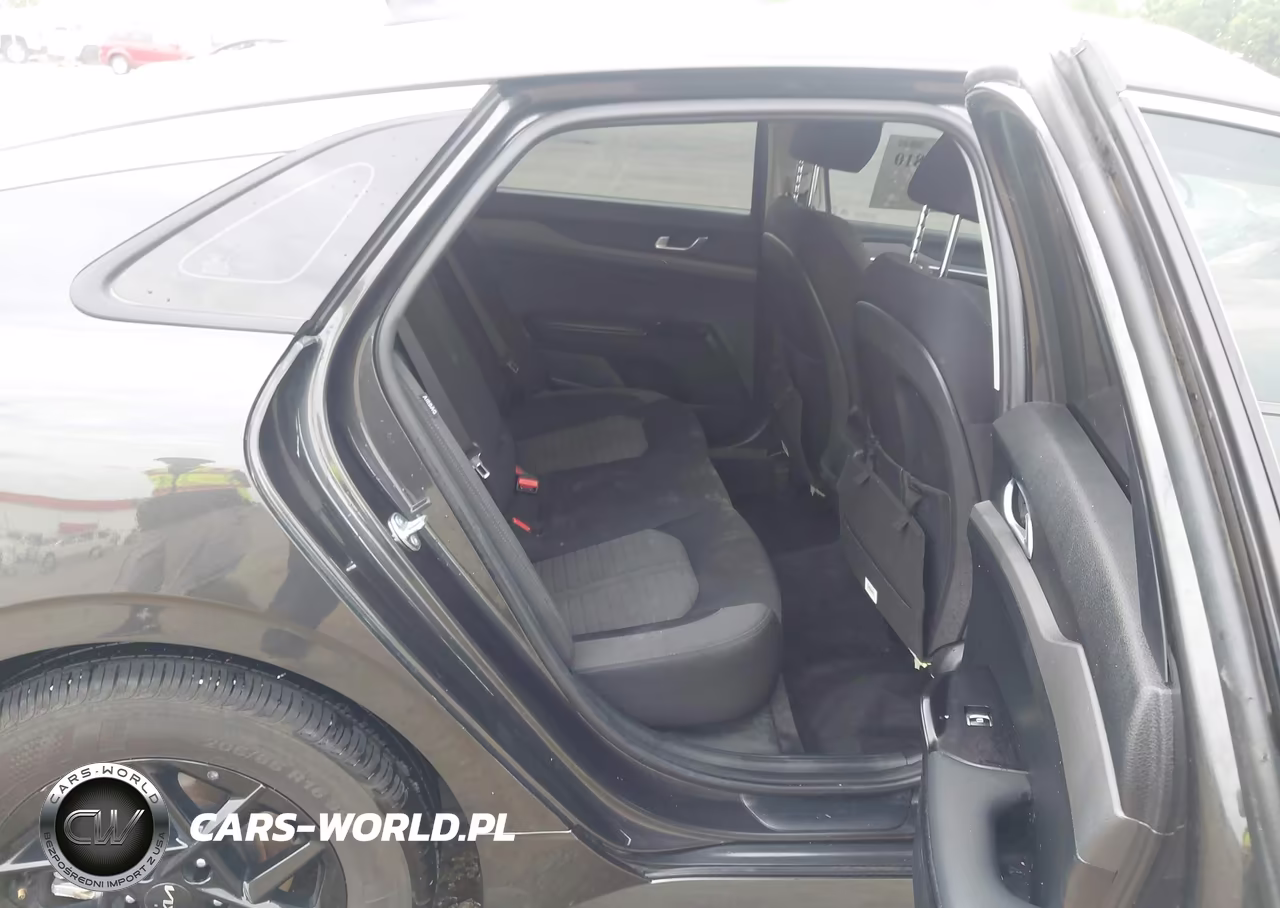 2025 Kia K5 Lxs VIN:KNAG24J78S5368702 - 8
