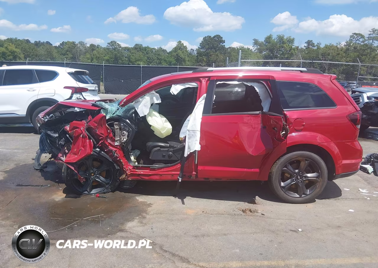 2020 Dodge Journey Crossroad VIN:3C4PDCGB2LT188586 - 14