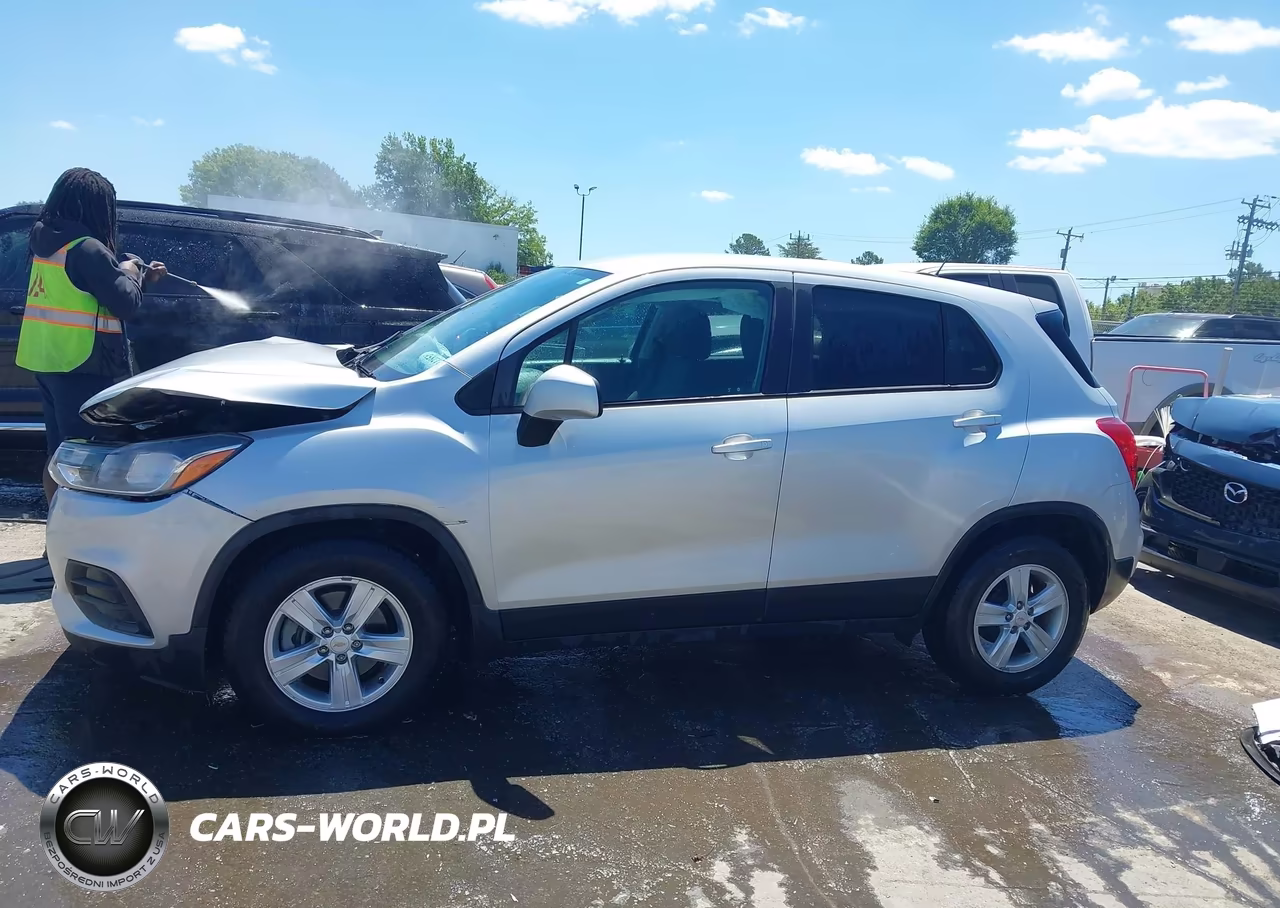 2020 Chevrolet Trax Fwd Ls VIN:KL7CJKSB0LB328688 - 15