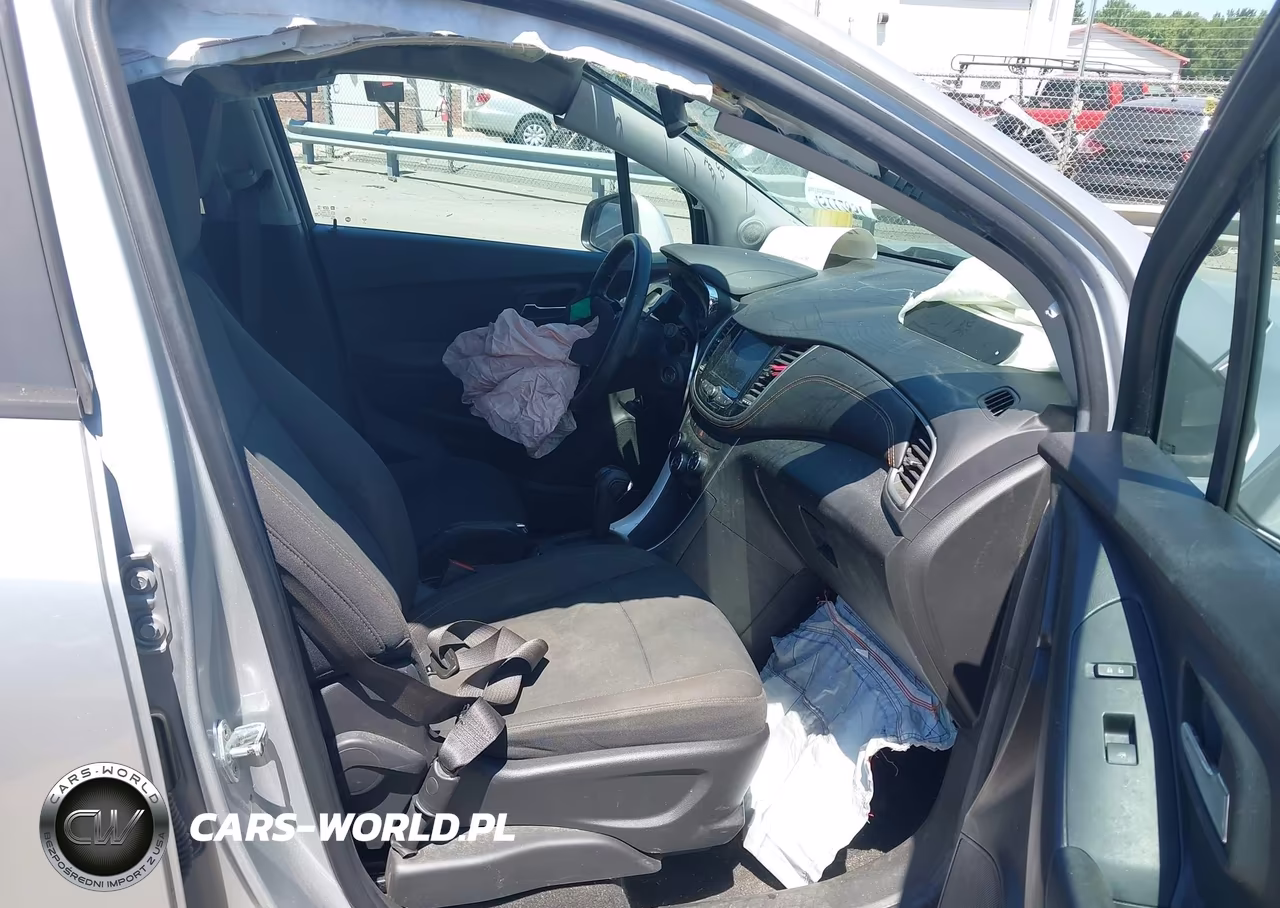 2020 Chevrolet Trax Fwd Ls VIN:KL7CJKSB0LB328688 - 5