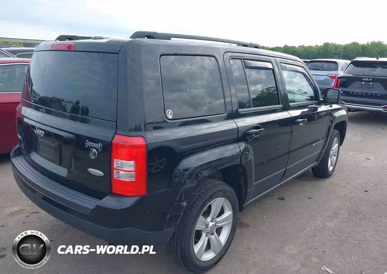 2014 Jeep Patriot Latitude VIN:1C4NJRFB9ED726889 - 4