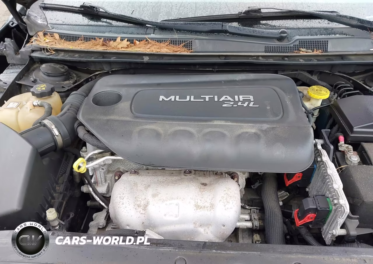 2015 Chrysler 200 Limited VIN:1C3CCCABXFN741472 - 10