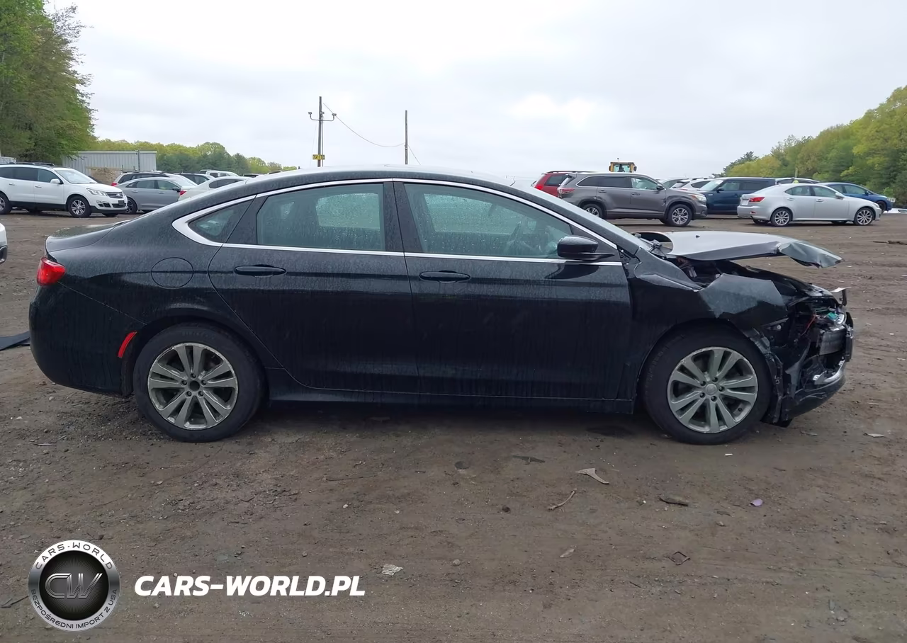 2015 Chrysler 200 Limited VIN:1C3CCCABXFN741472 - 13