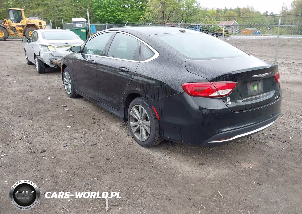 2015 Chrysler 200 Limited VIN:1C3CCCABXFN741472 - 3