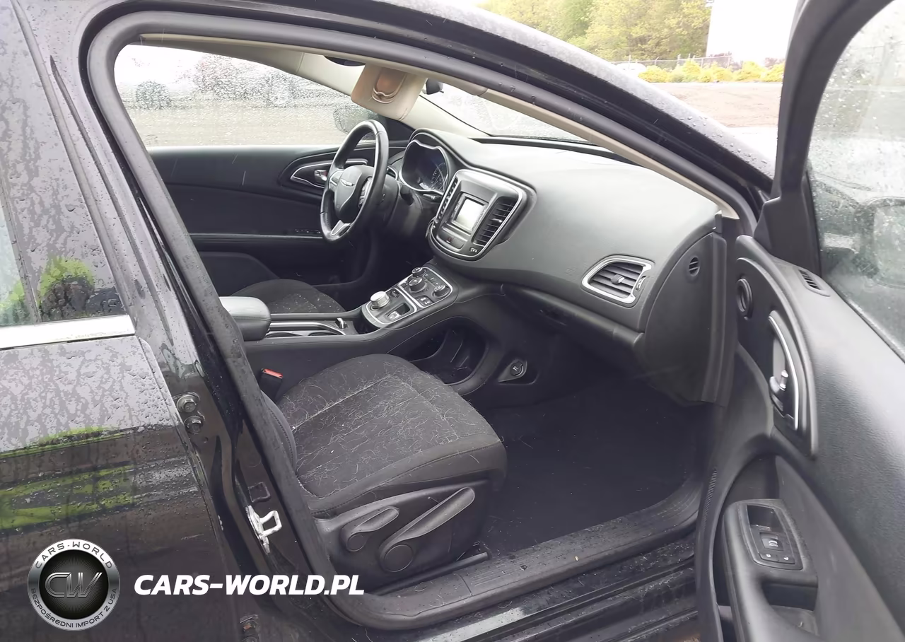 2015 Chrysler 200 Limited VIN:1C3CCCABXFN741472 - 5