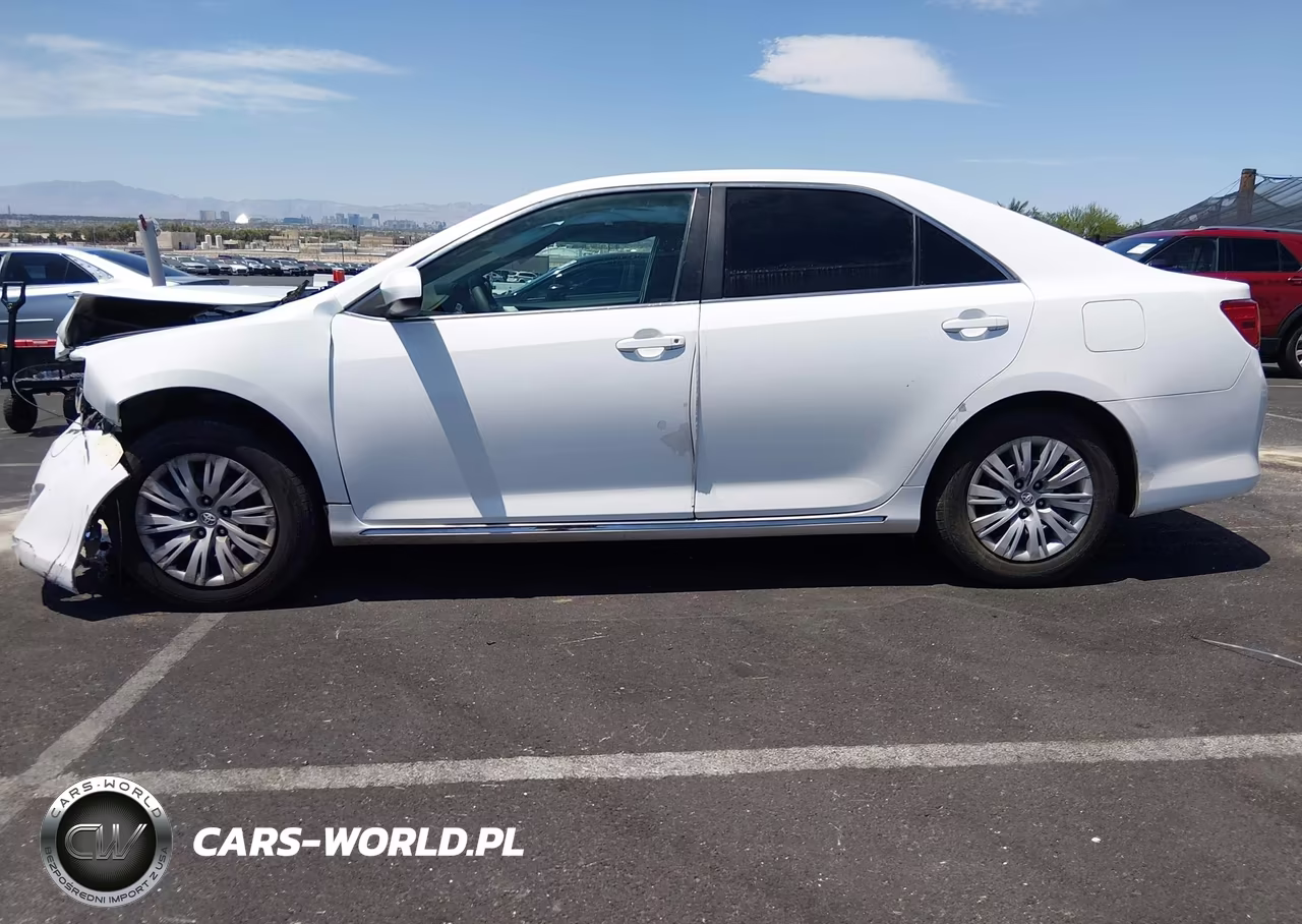 2014 Toyota Camry Le VIN:4T4BF1FK4ER422733 - 14
