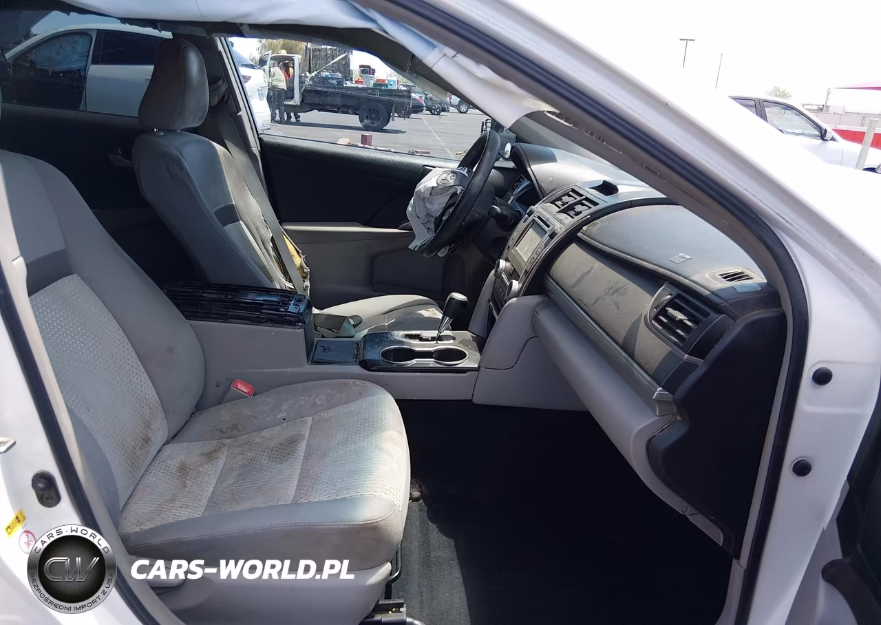 2014 Toyota Camry Le VIN:4T4BF1FK4ER422733 - 5