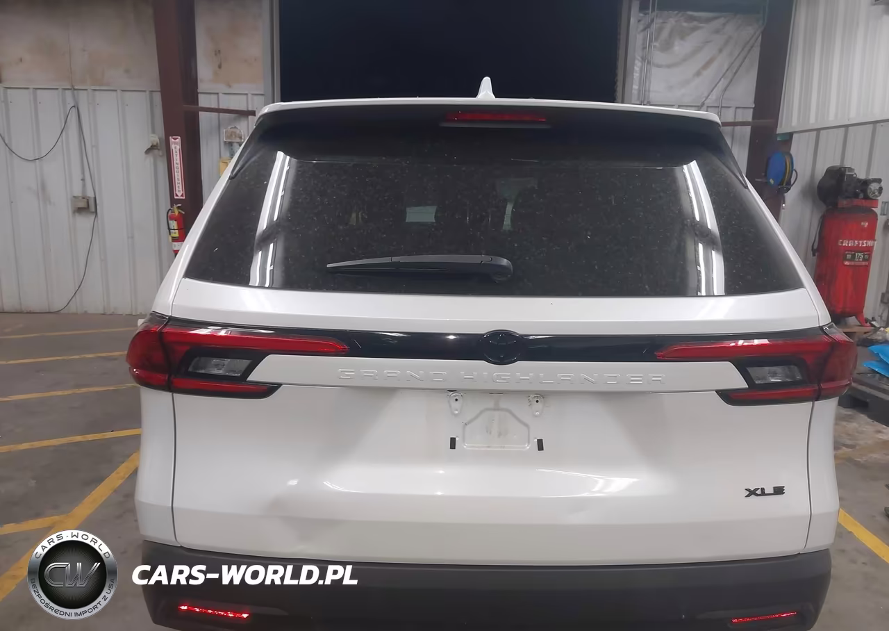 2024 Toyota Grand Highlander Xle VIN:5TDAAAA5XRS017979 - 16