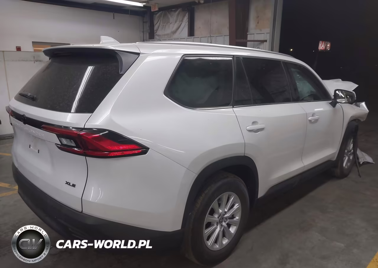 2024 Toyota Grand Highlander Xle VIN:5TDAAAA5XRS017979 - 4