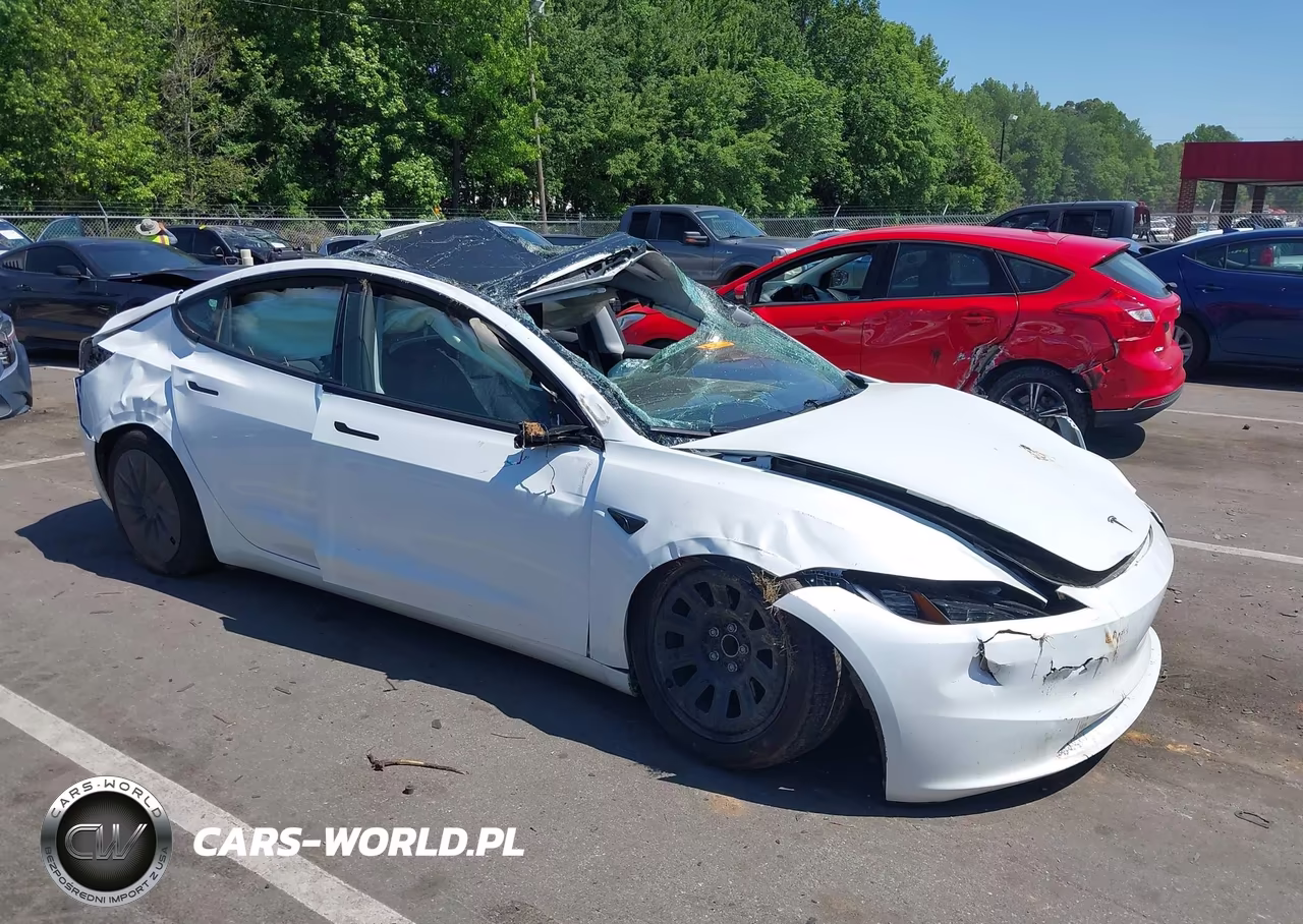2025 Tesla Model 3 Long Range Rear-Wheel Drive-Standard Rear-Wheel Drive – zdjęcie 1 z 15