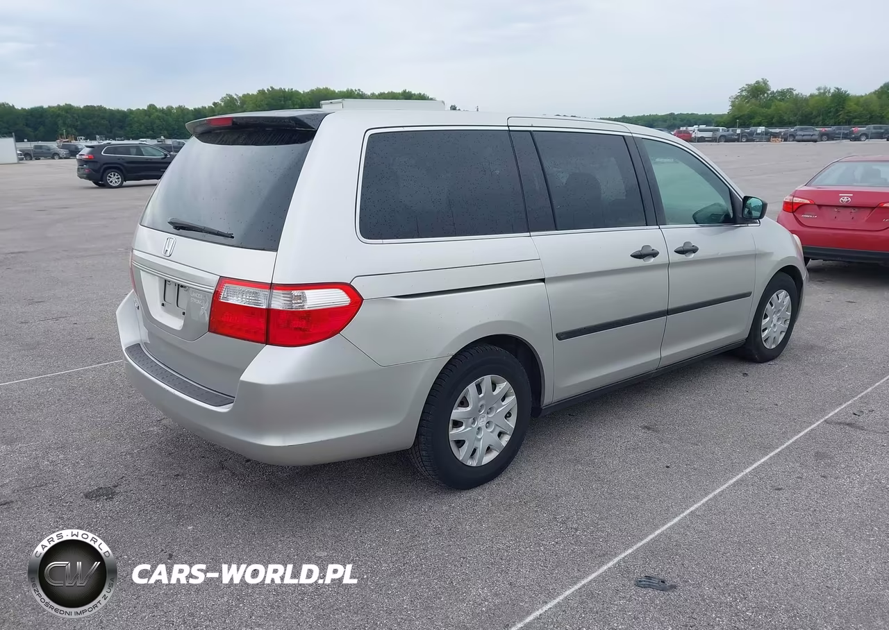 2007 Honda Odyssey Lx VIN:5FNRL38247B142921 - 4