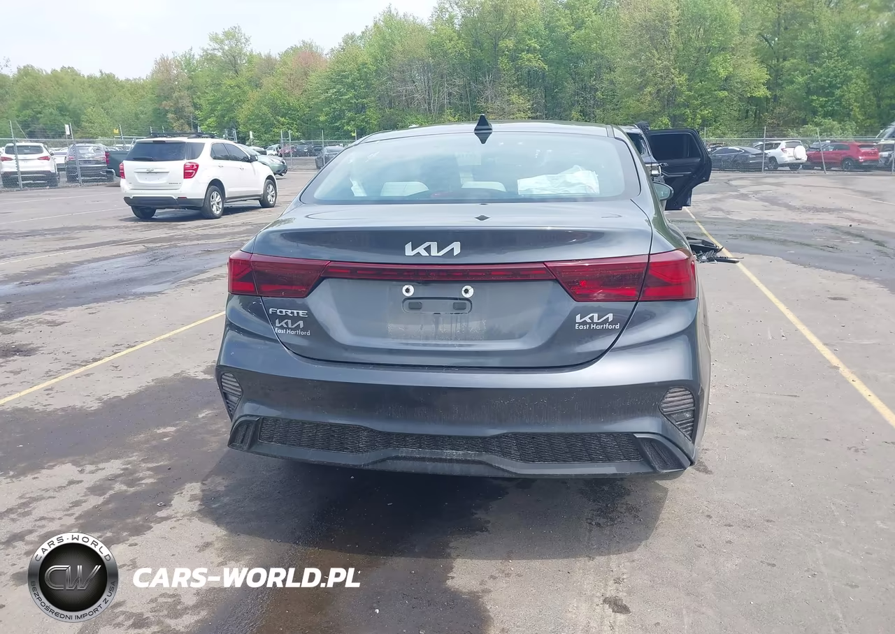 2023 Kia Forte Lxs VIN:3KPF24AD7PE678260 - 16