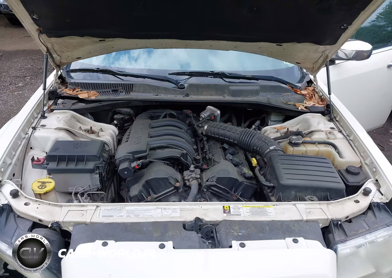 2007 Chrysler 300 VIN:2C3KA43R97H773471 - 10