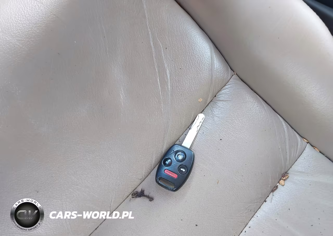 2004 Honda Accord 2.4 Ex VIN:JHMCM56864C012720 - 11