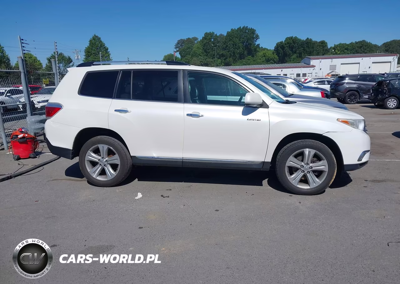 2013 Toyota Highlander Limited V6 VIN:5TDYK3EHXDS111641 - 13