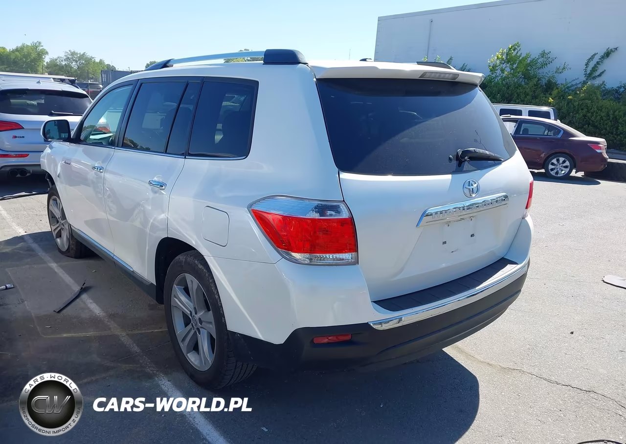 2013 Toyota Highlander Limited V6 VIN:5TDYK3EHXDS111641 - 3