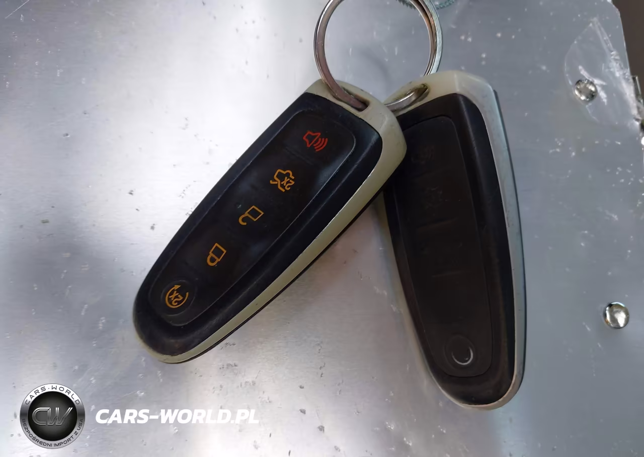 2015 Ford Focus Electric VIN:1FADP3R47FL275351 - 11