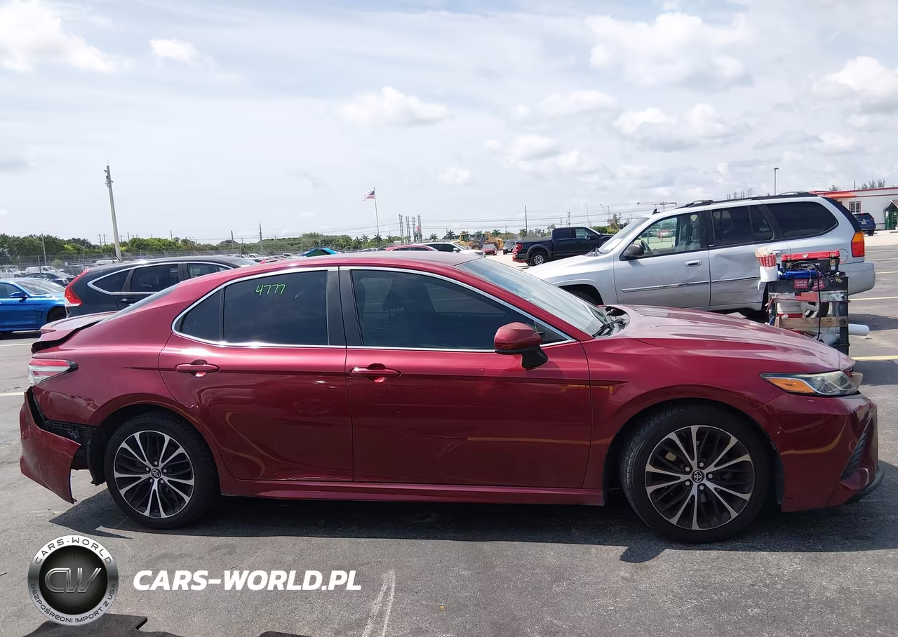 2018 Toyota Camry Se VIN:4T1B11HK9JU651036 - 13