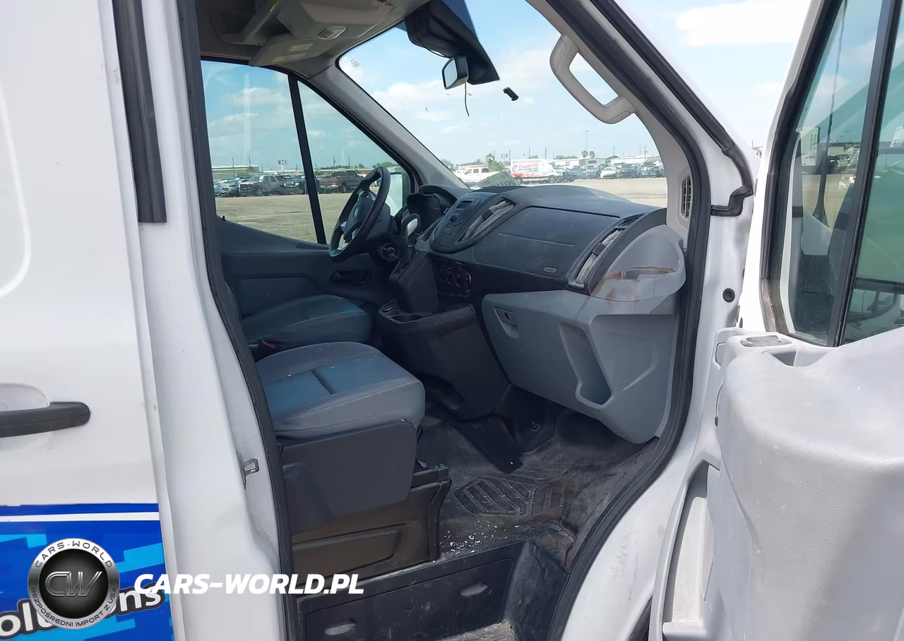 2018 Ford Transit-250 VIN:1FTYR2CM1JKA62922 - 5